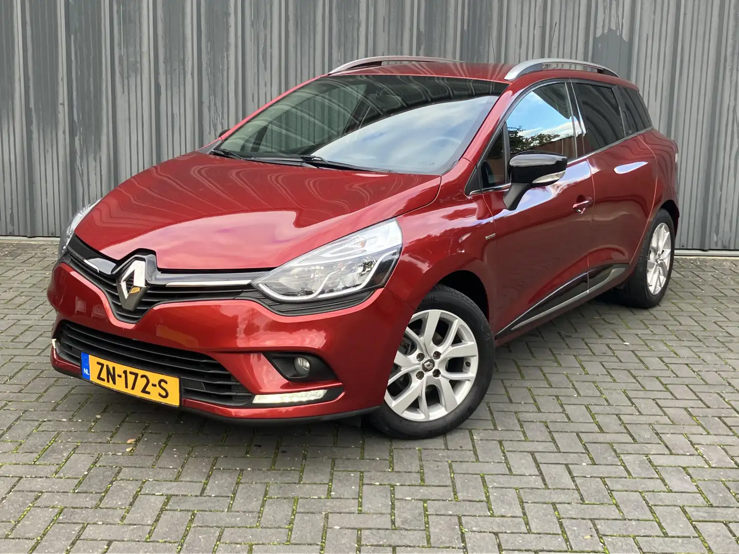 Renault Clio Estate TCe 90 Limited Rouge - 2