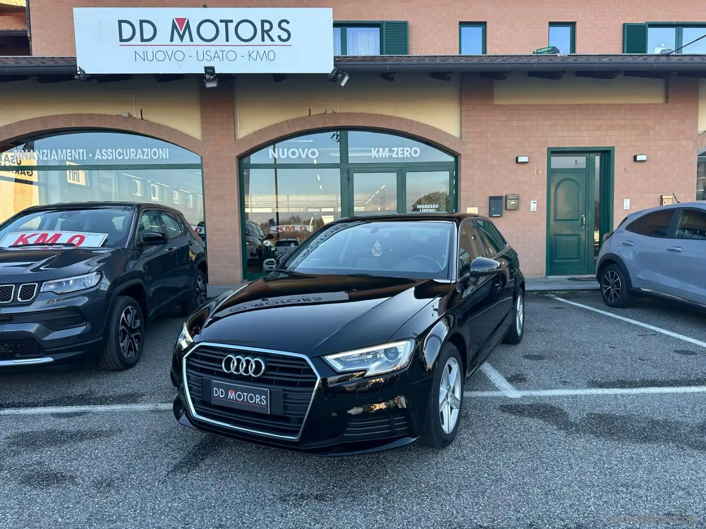 Audi A3 SPB 30 g-tron S tronic Business *METANO* Black - 1