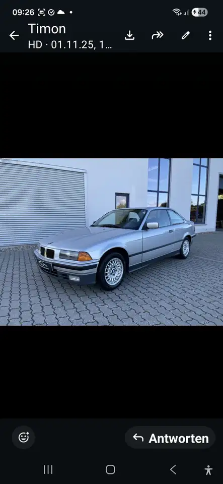 BMW 320i, foto 1