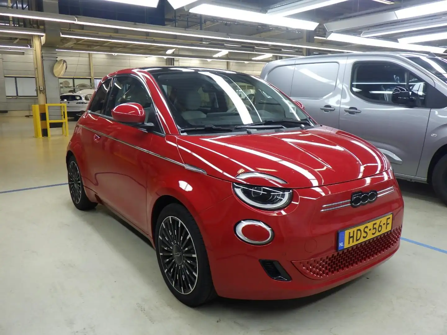 Fiat 500 3+1 La Prima 42 kWh 3-Fase | Vol-Leder | Navigatie Rosso - 2