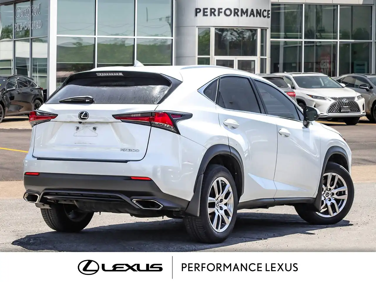 Lexus NX снимка Lexus NX