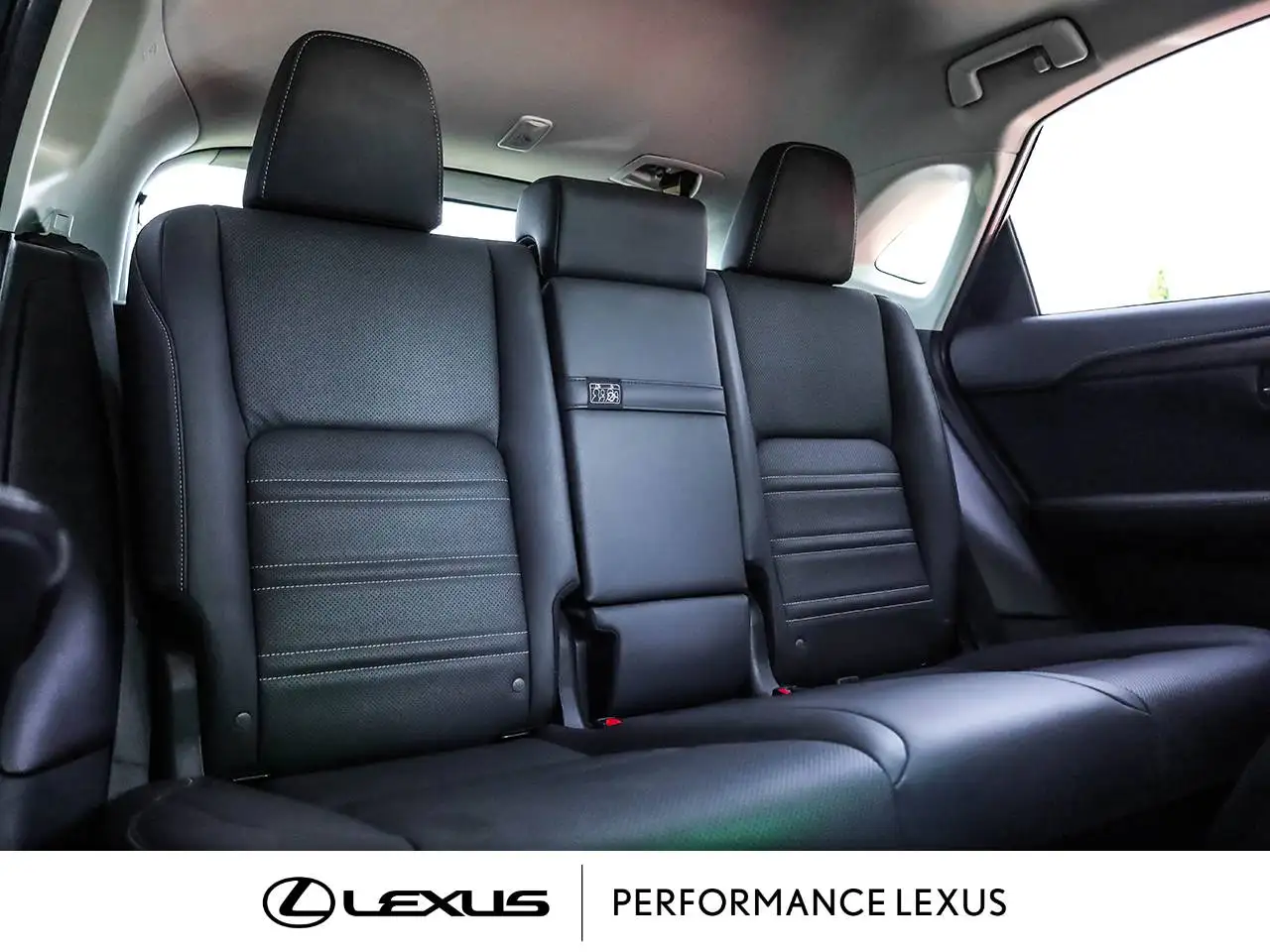 Lexus NX снимка Lexus NX