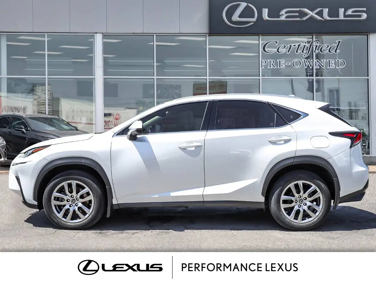 Lexus NX снимка Lexus NX