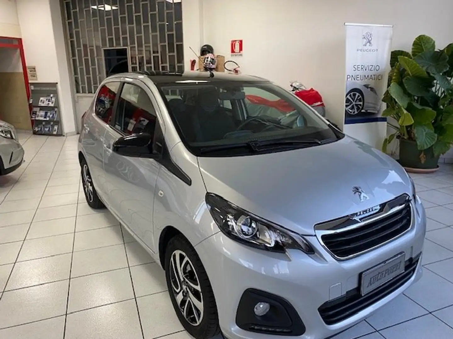 Peugeot 108 108 5p 1.0 vti Active s Gris - 1