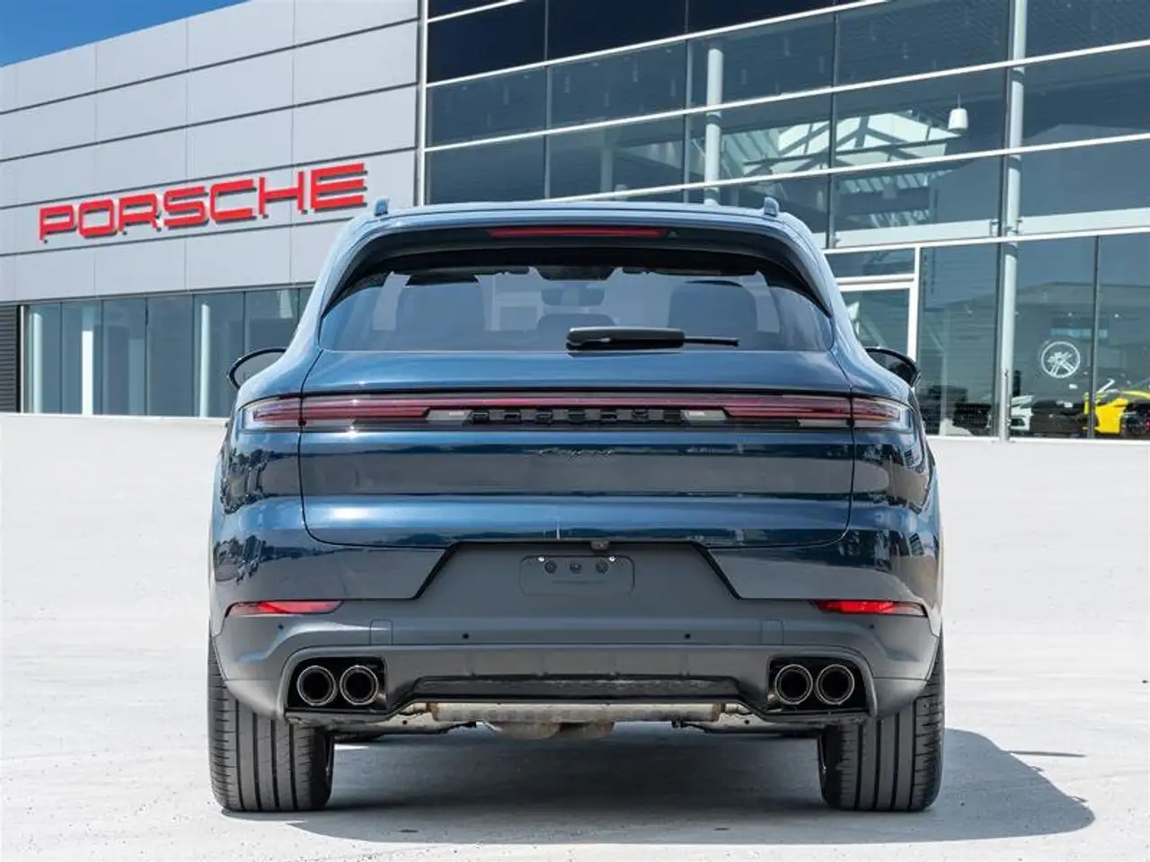 Porsche Cayenne снимка Porsche Cayenne