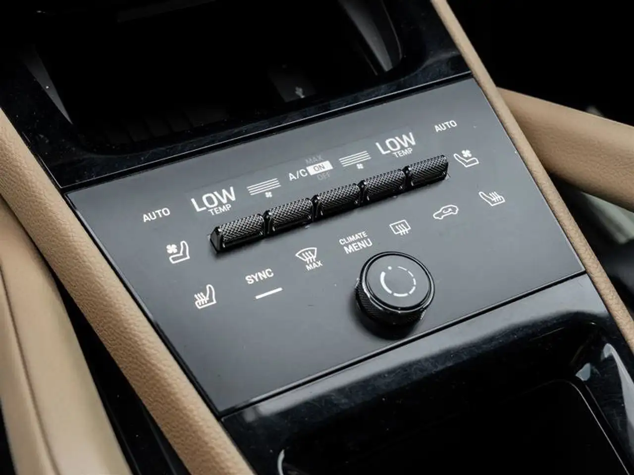 Porsche Cayenne снимка Porsche Cayenne