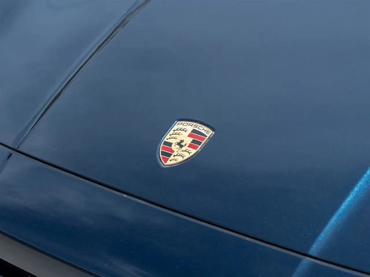 Porsche Cayenne снимка Porsche Cayenne