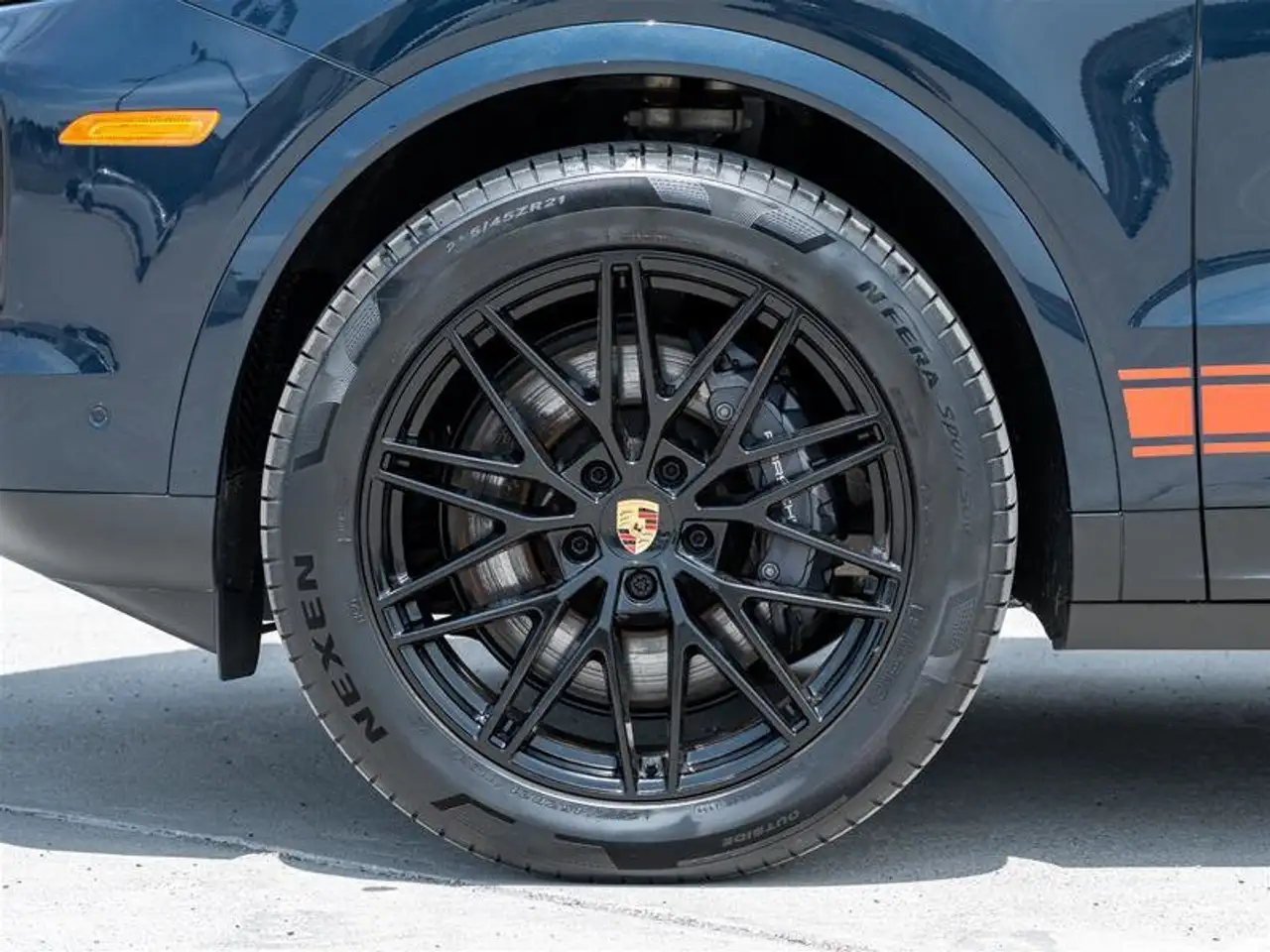 Porsche Cayenne снимка Porsche Cayenne