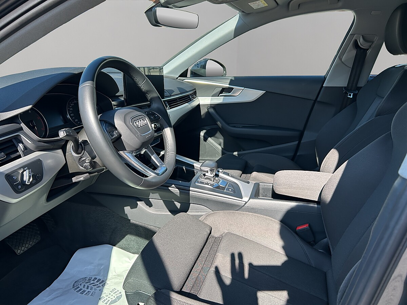 Audi A4 Avant 35 TDI S-tronic — photo 9
