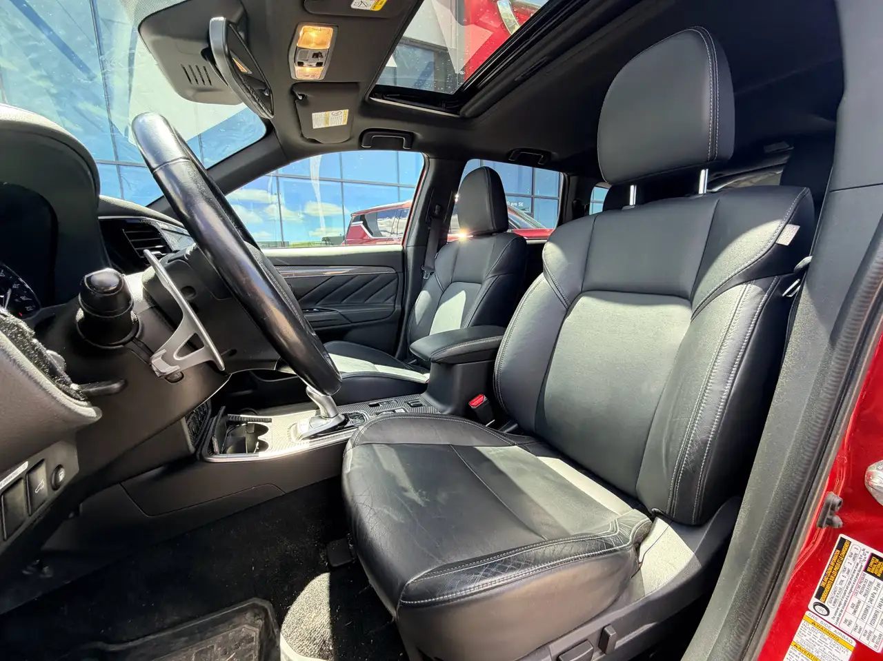 Mitsubishi Outlander photo Mitsubishi Outlander