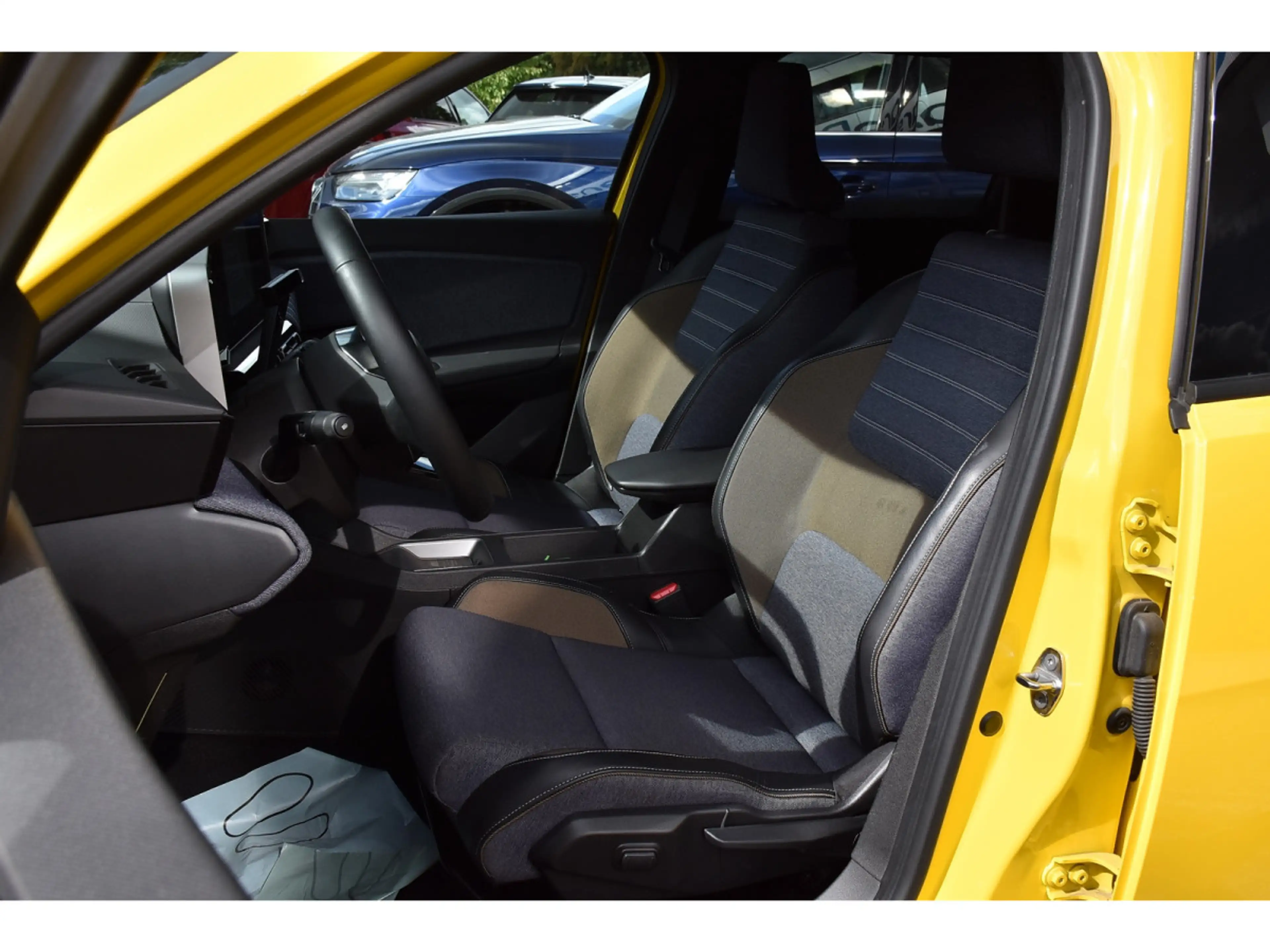Renault R 5 E-TECH 150cv Techno Comfort 52 kWh PACK HIVER 1° M — photo 6
