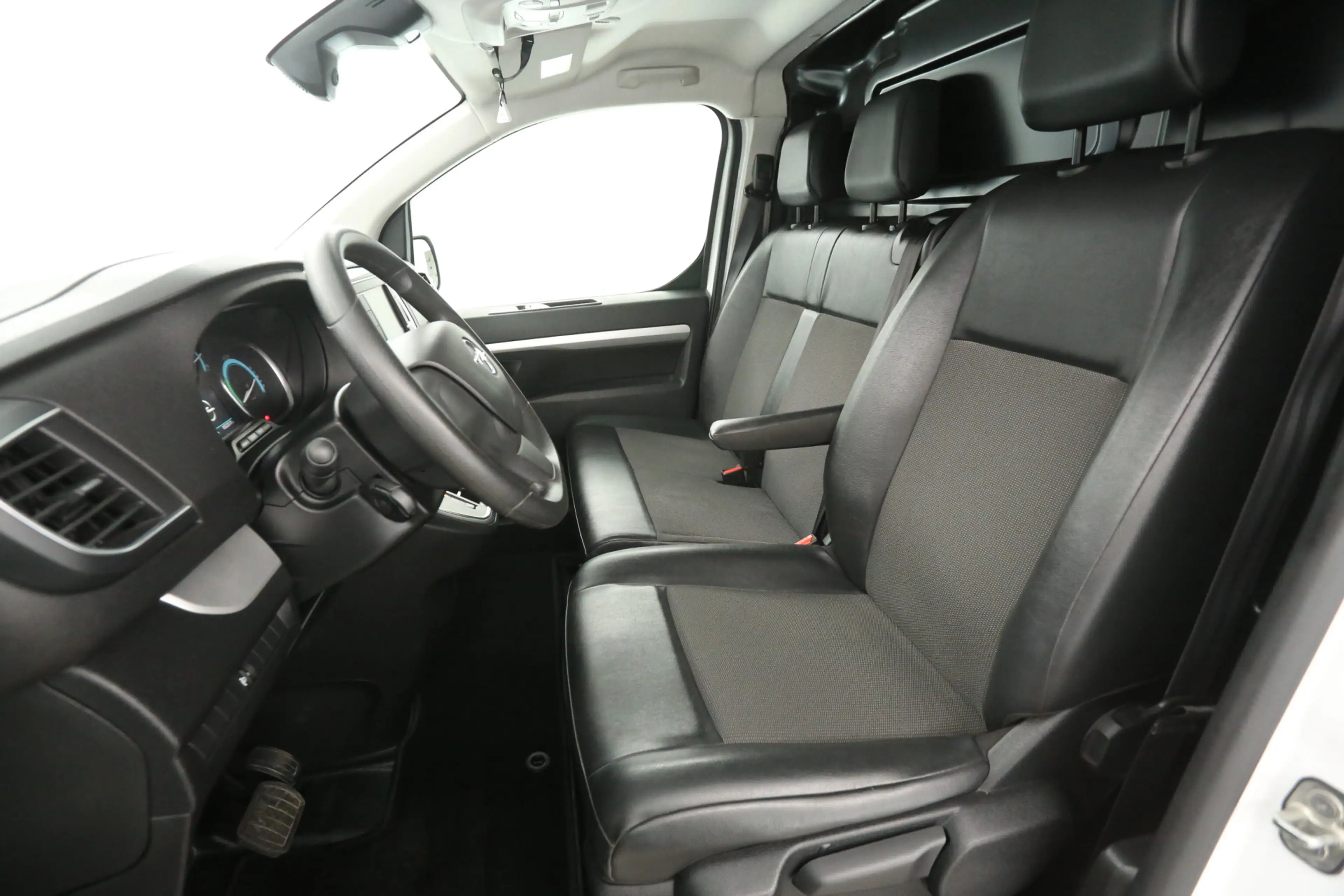 Opel Vivaro-e 75 kWh L3H1 | Snelladen | SOH 92% | Airco | Cruise — photo 11