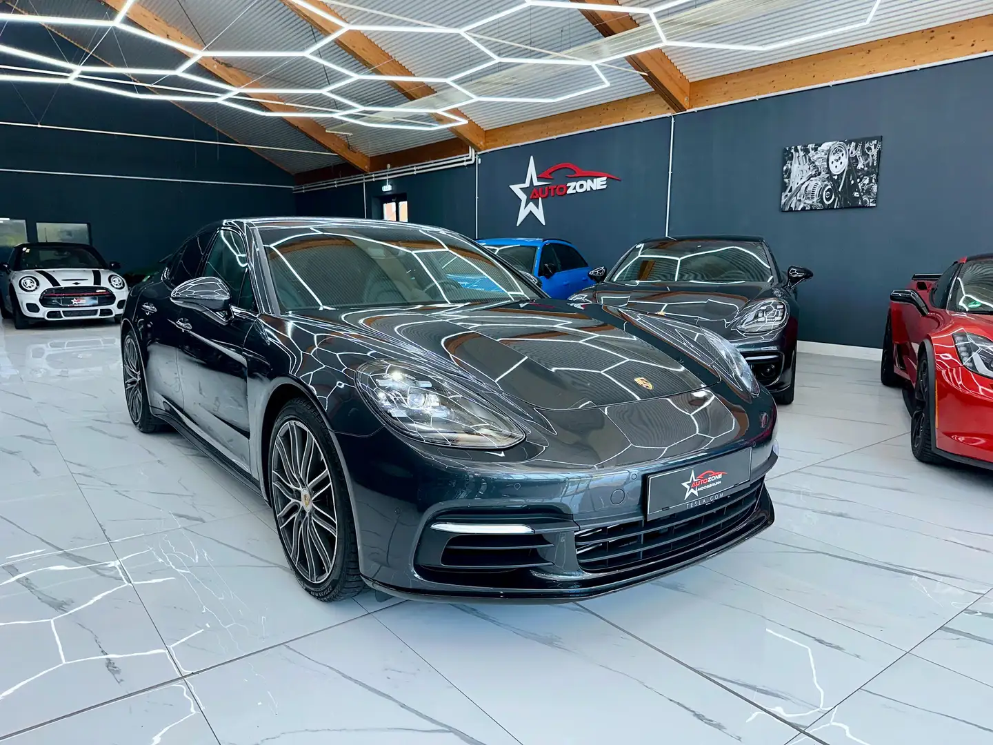 Porsche Panamera 4 Grau - 1