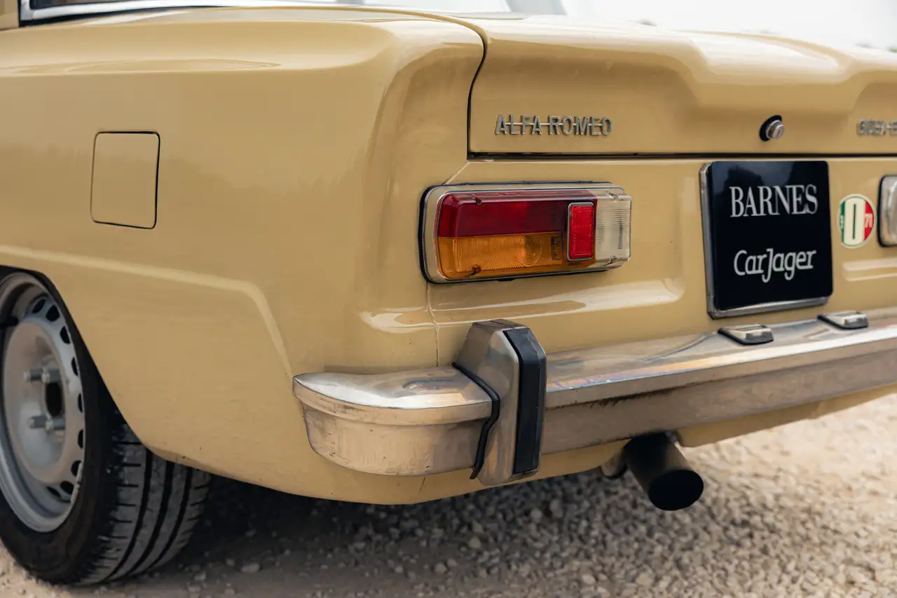 Alfa Romeo Giulia Super 1971, foto 8