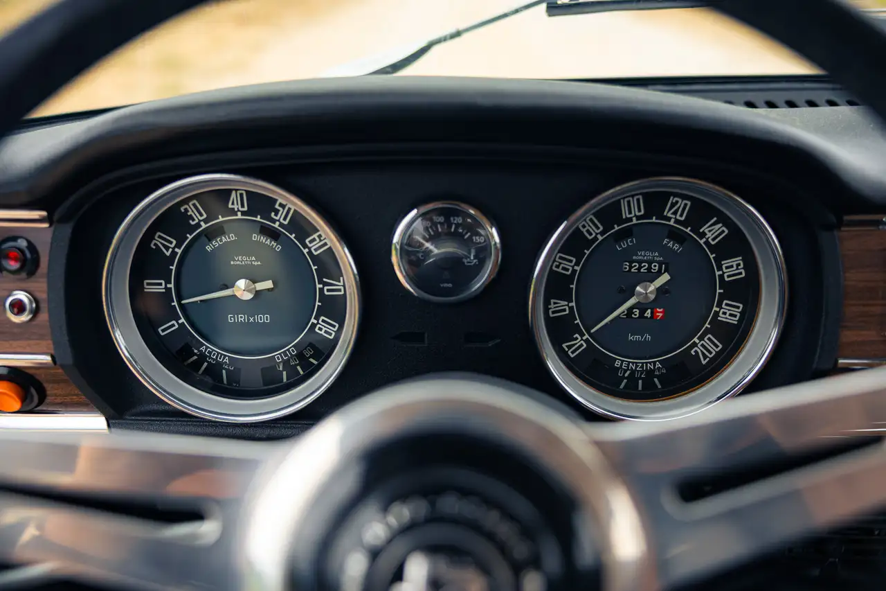 Alfa Romeo Giulia Super 1971, foto 12