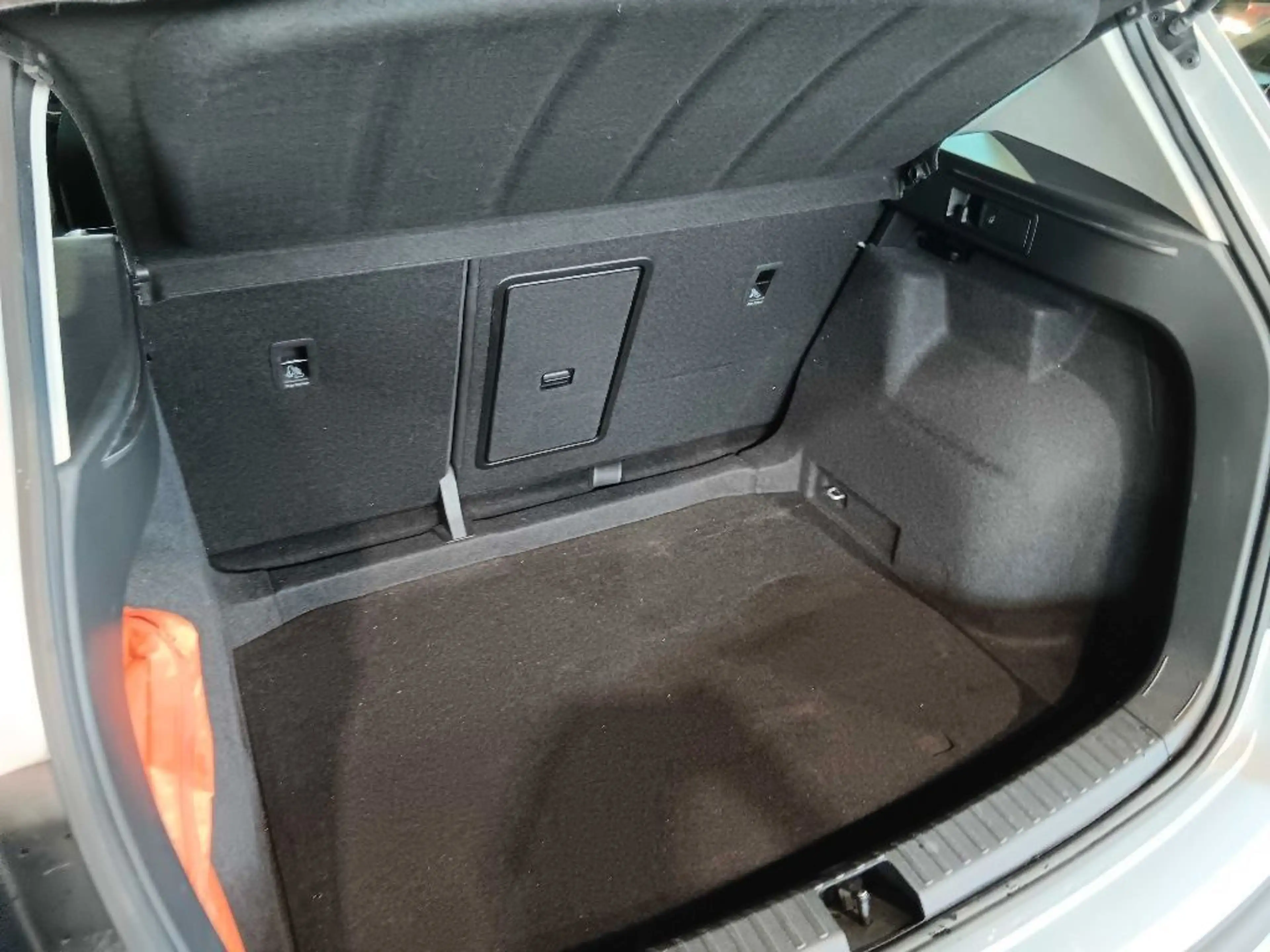 SEAT Ateca Style 2.0TDI DSG LED Navi PDC Alu — photo 8