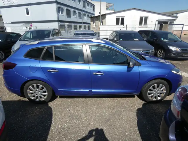 Renault Megane view 8