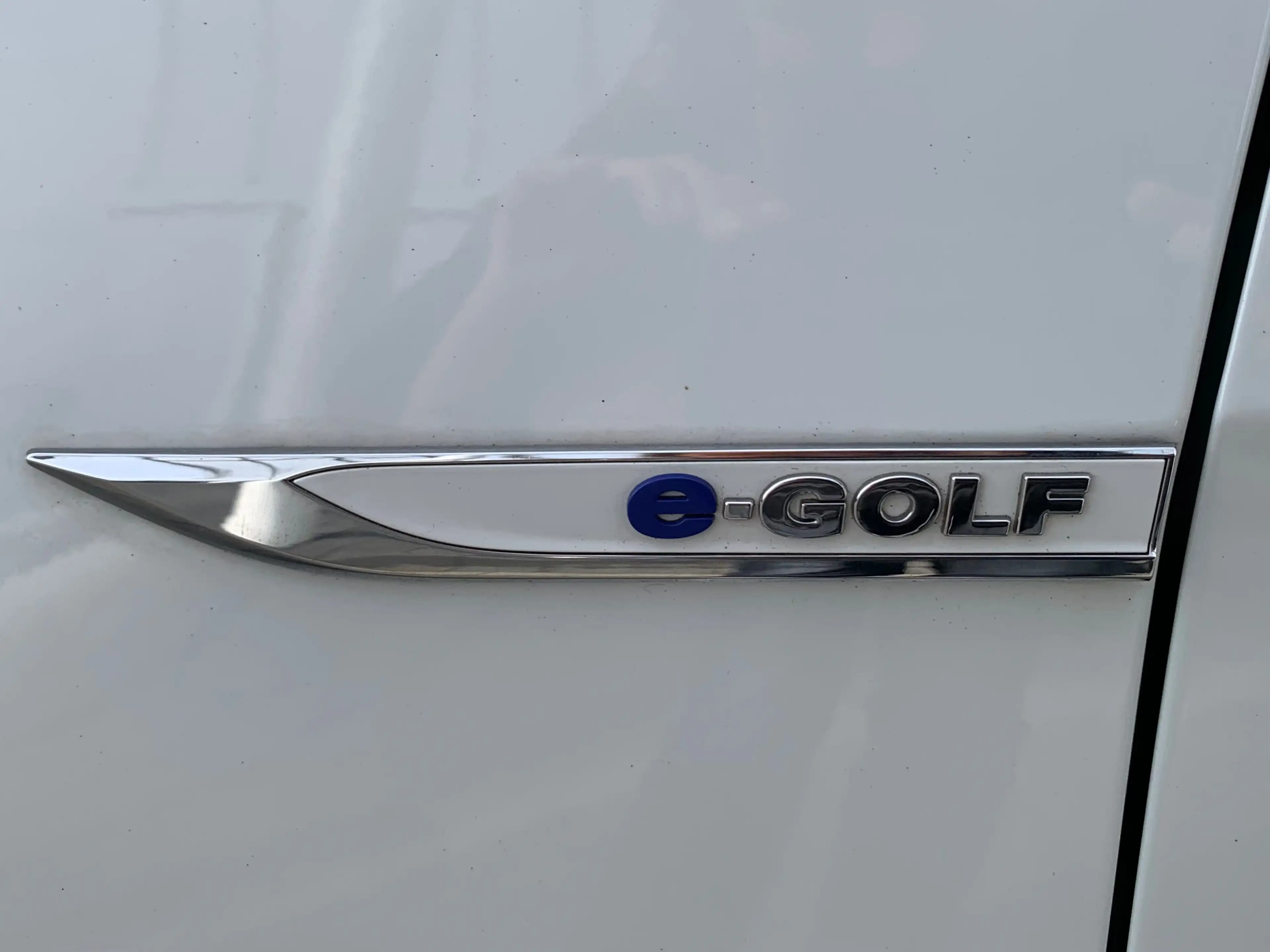 Volkswagen e-Golf 100% Electrique / Xenon / Grand Gps / Garantie — photo 5