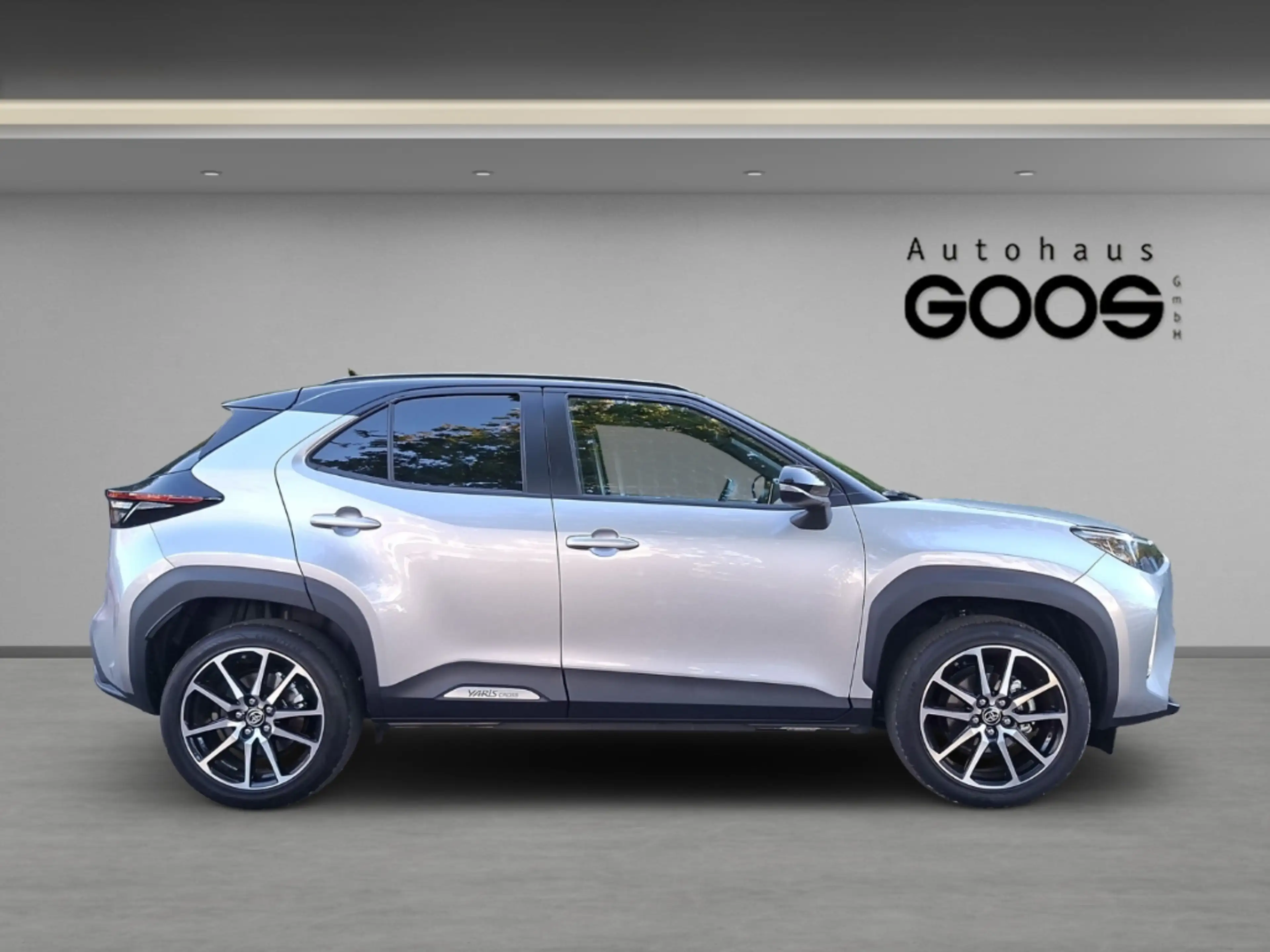 Toyota Yaris Cross Hybrid FWD GR Sport — photo 6