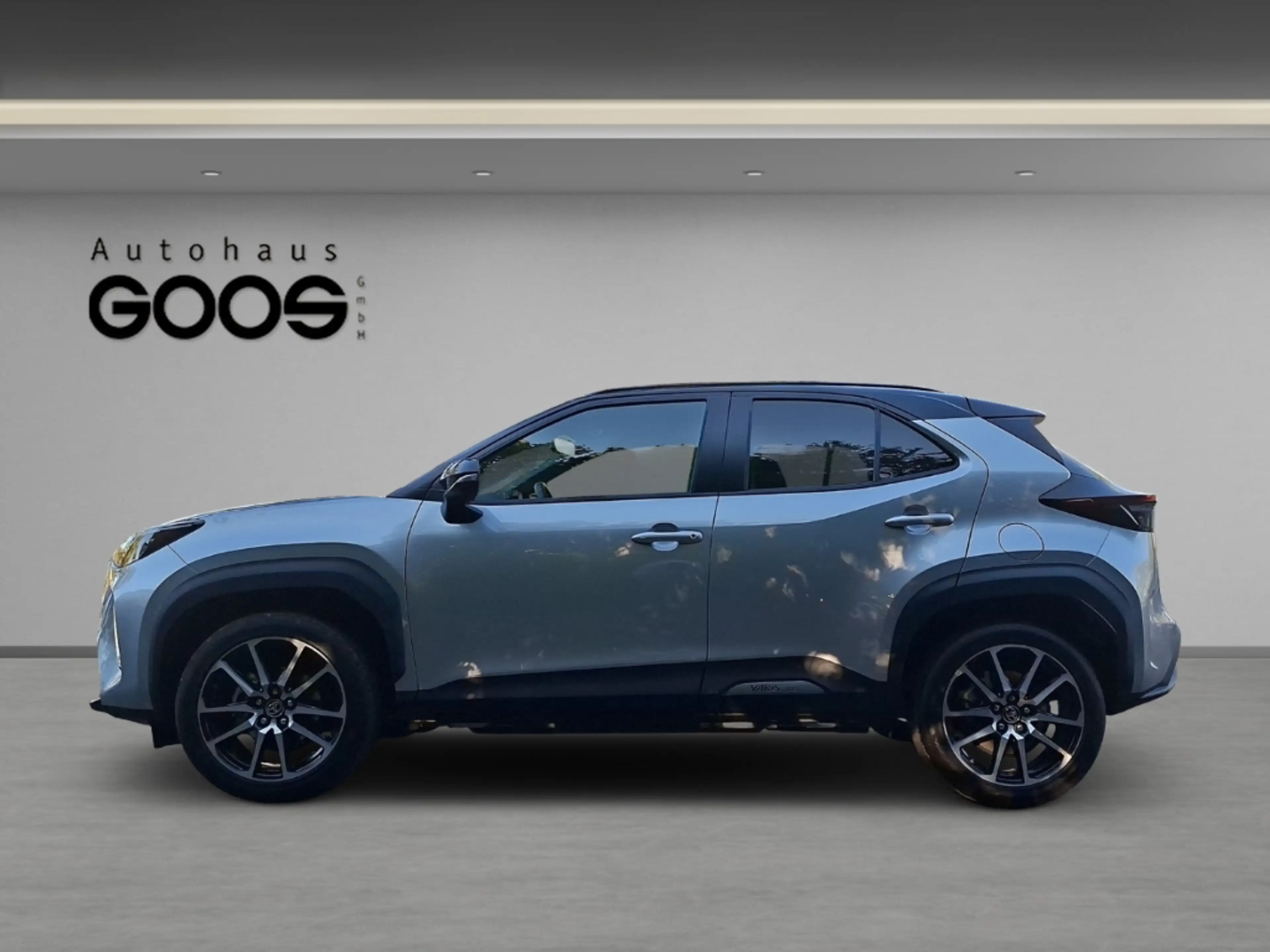Toyota Yaris Cross Hybrid FWD GR Sport — photo 2
