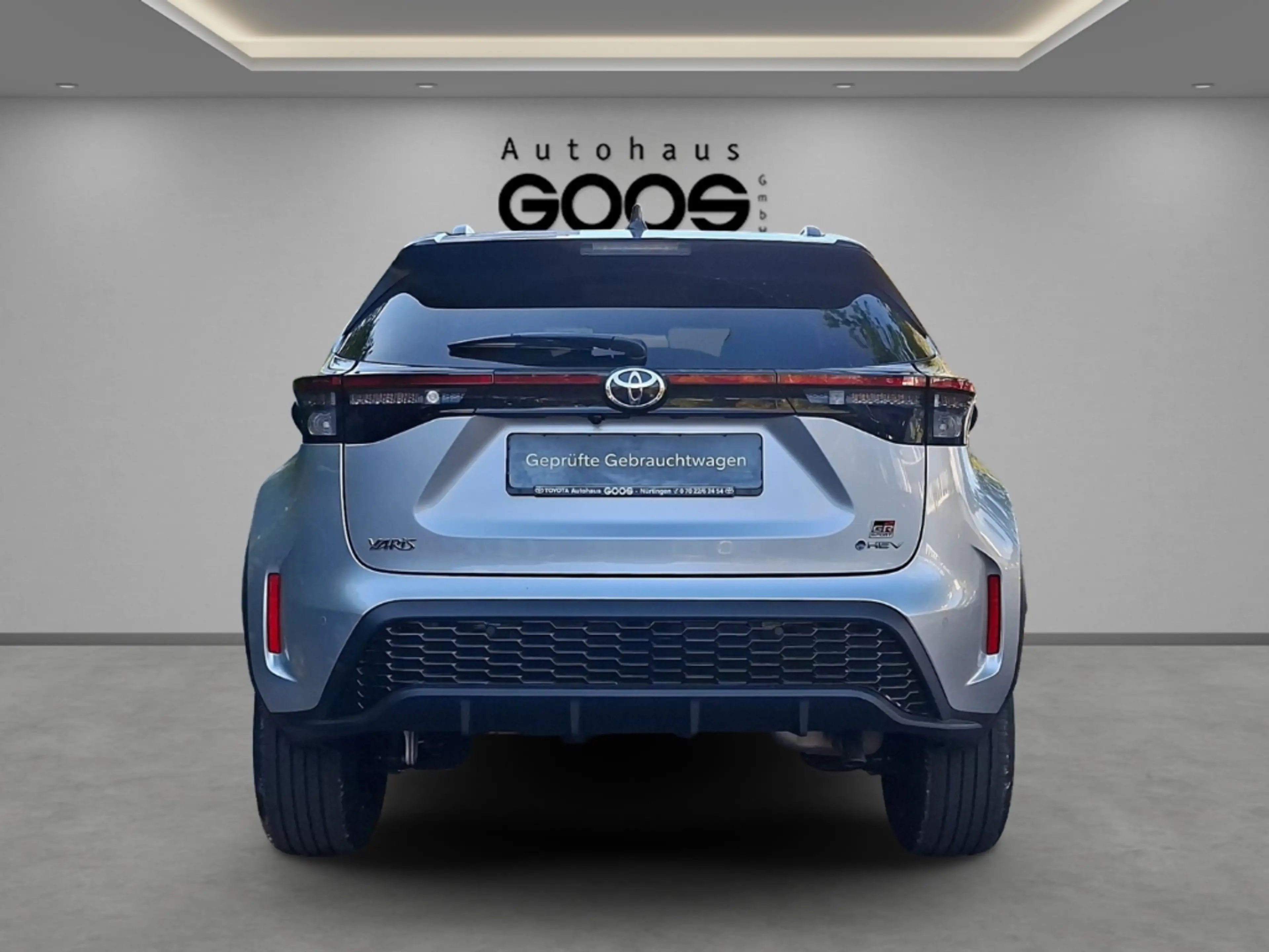 Toyota Yaris Cross Hybrid FWD GR Sport — photo 4