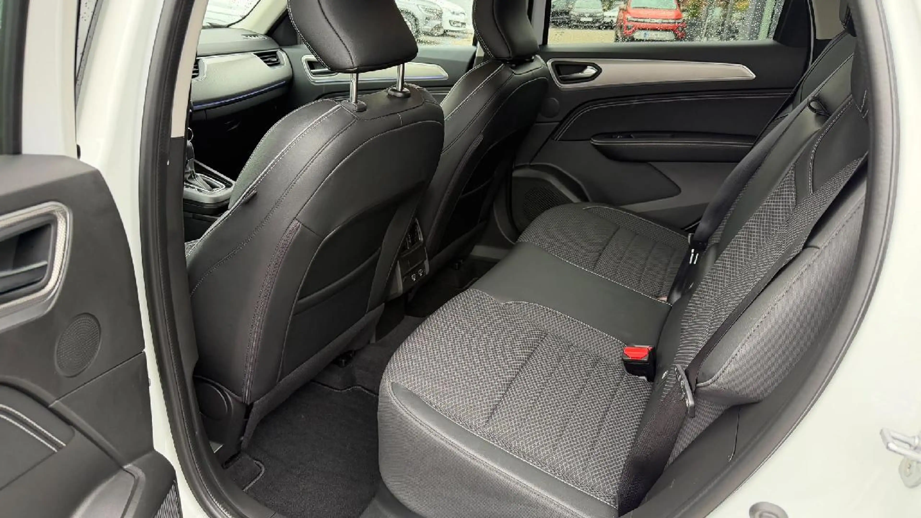 Renault Arkana Techno Mild Hybrid 140 EDC — photo 9