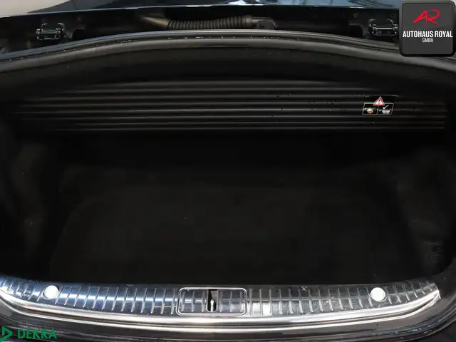 Mercedes-Benz S Class view 9