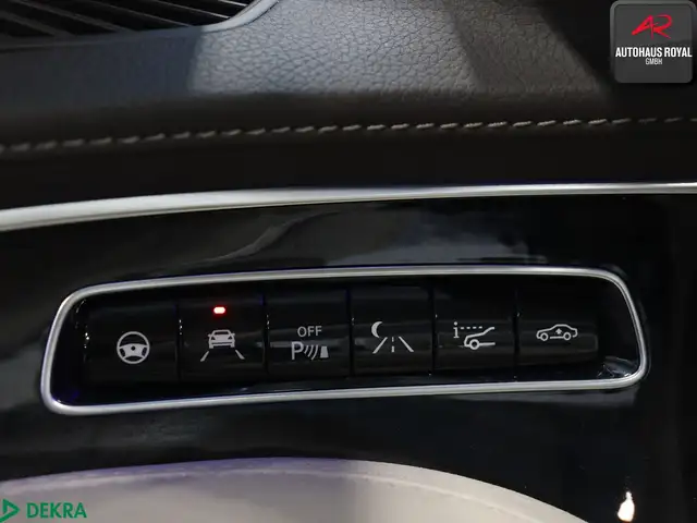 Mercedes-Benz S Class view 12