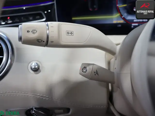 Mercedes-Benz S Class view 14