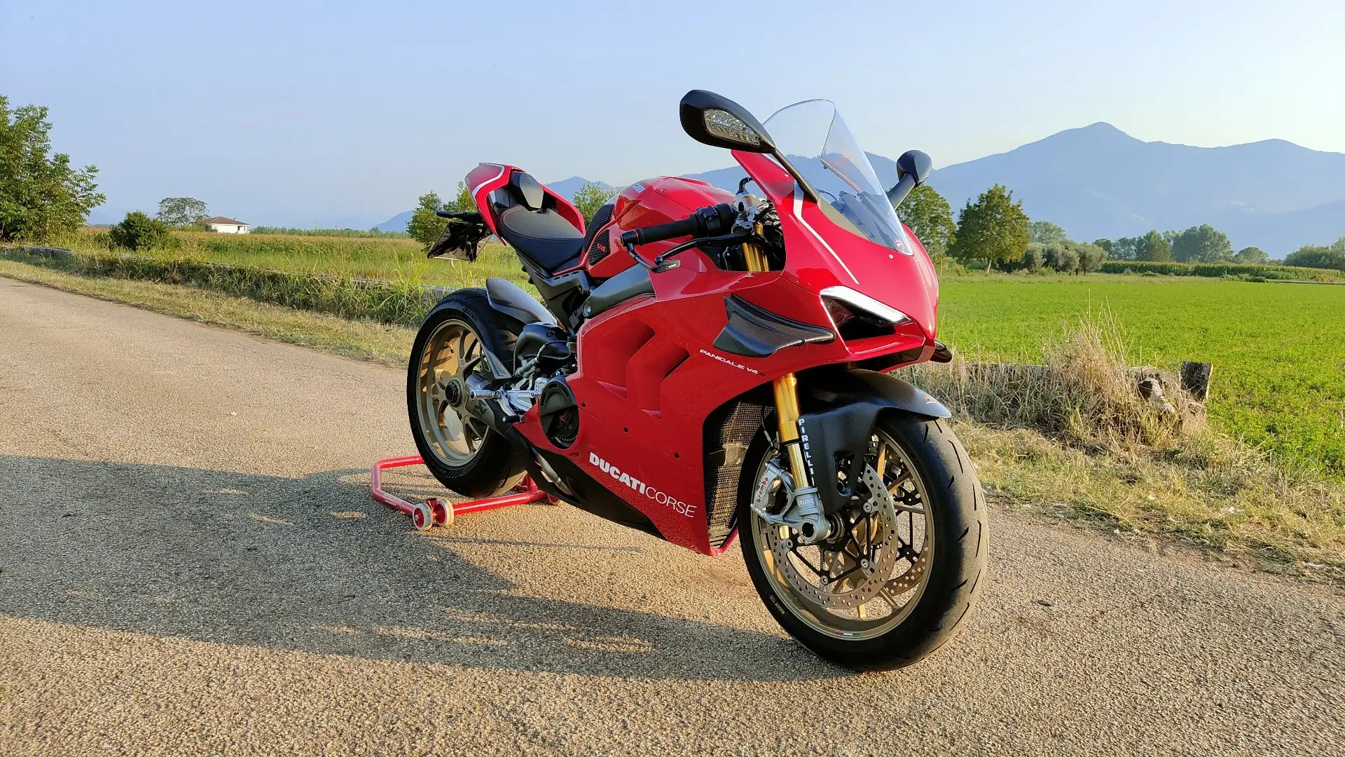 Ducati Panigale V4 S Panigale V4S Piros - 1