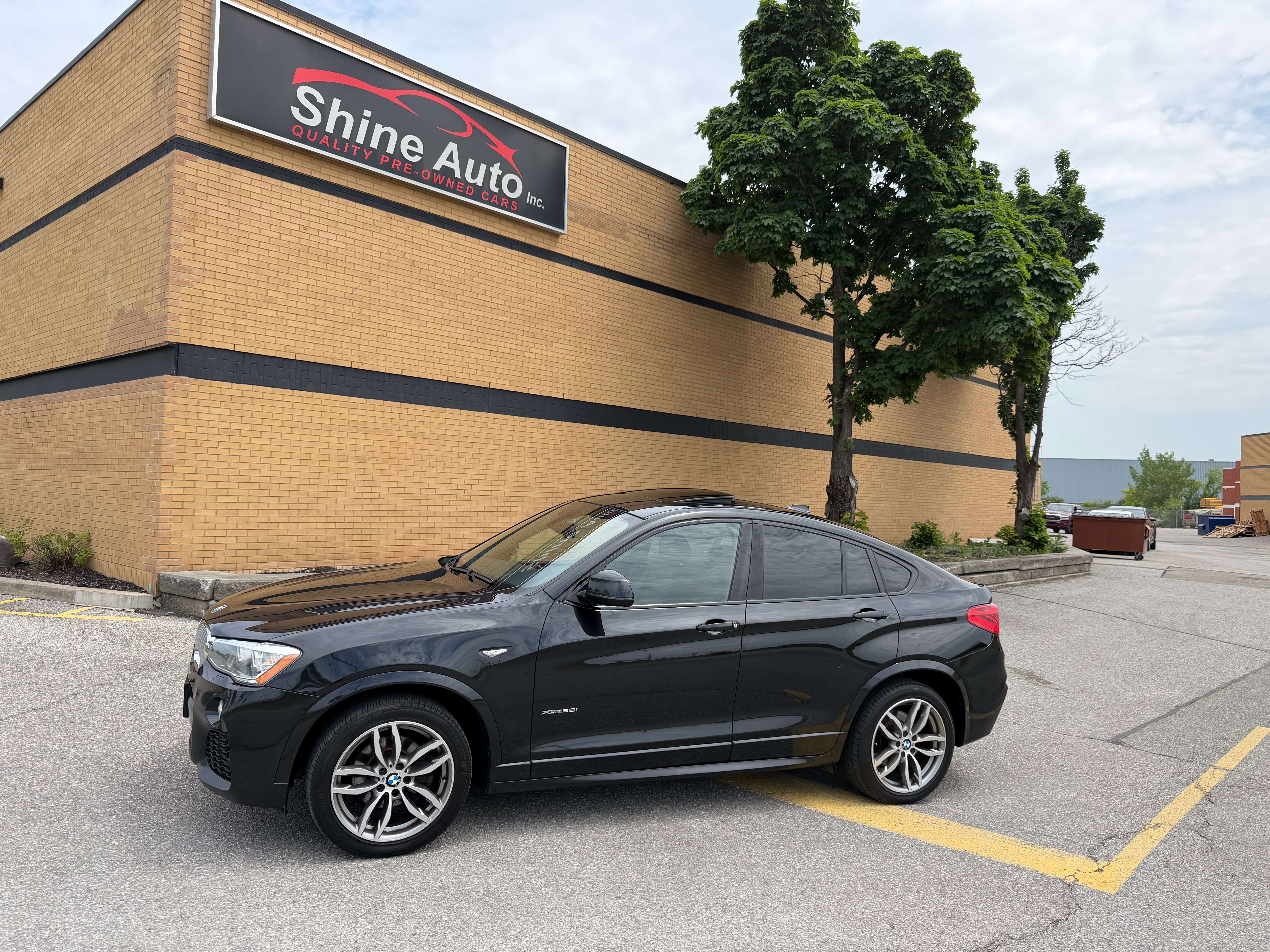 Black 2017 BMW X4 xDrive28i AWD SUV / Crossover All-Wheel Drive Automatic