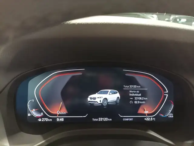 BMW X3 view 7