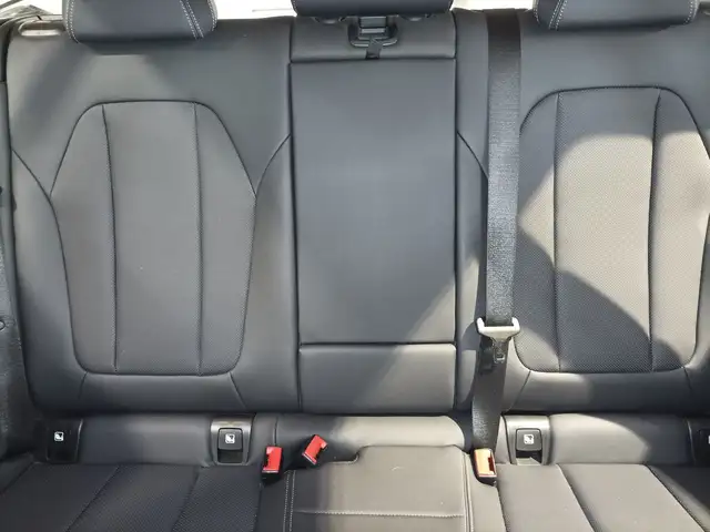 BMW X3 view 15