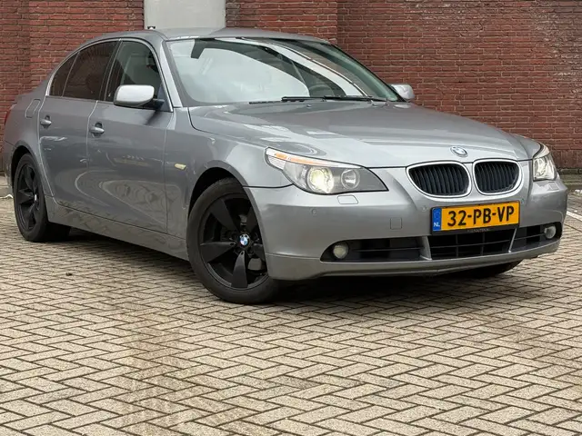 BMW 525 5-serie 525i Executive | AUTOMAAT | LEDER | PDC |