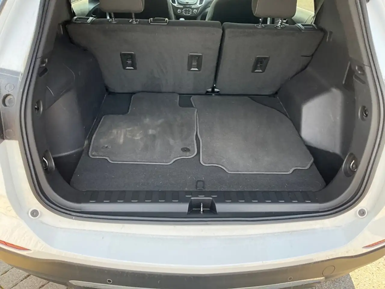 Chevrolet Equinox снимка Chevrolet Equinox