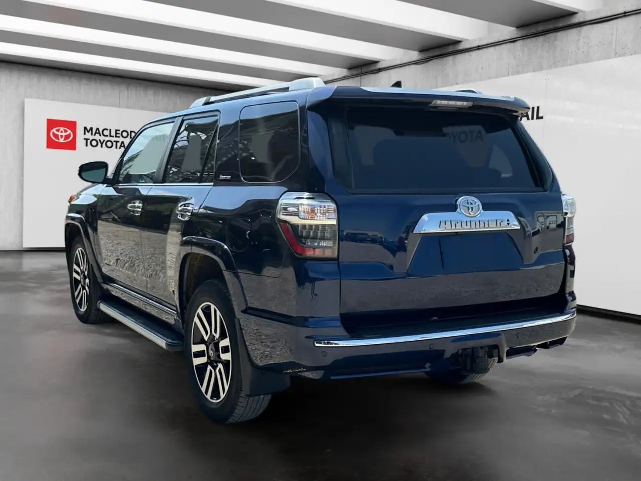 Toyota 4-Runner снимка Toyota 4-Runner