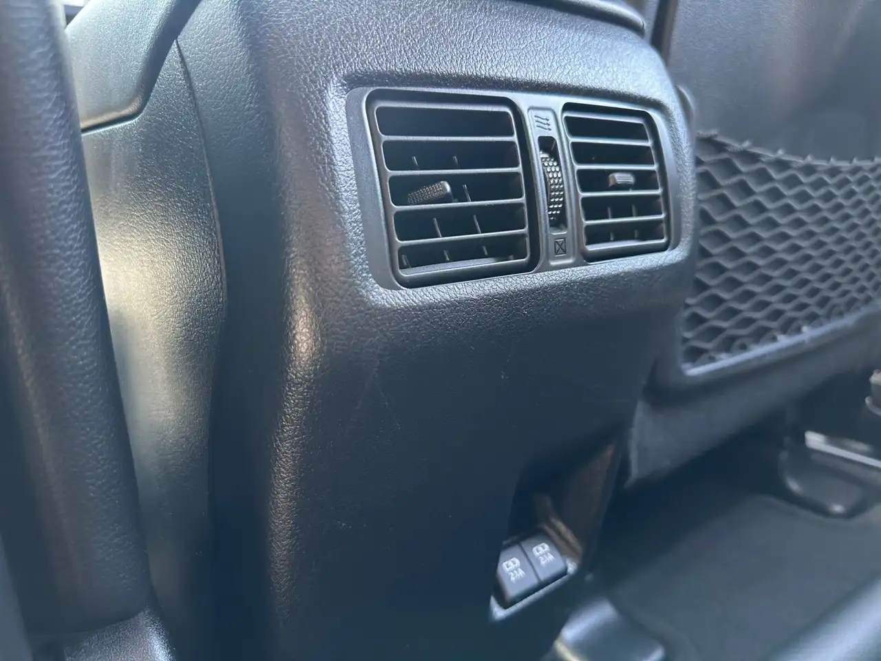Toyota 4-Runner снимка Toyota 4-Runner