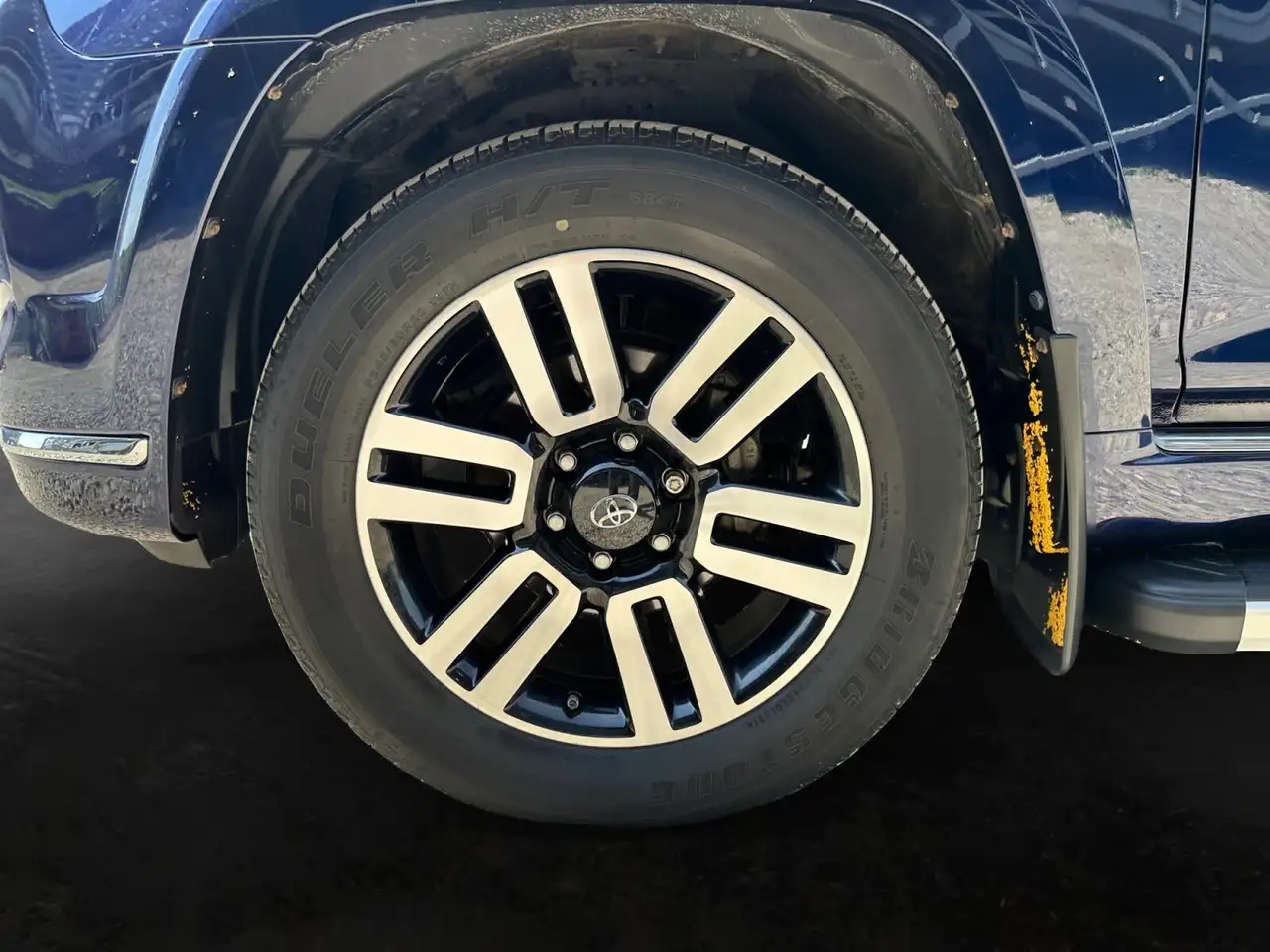 Toyota 4-Runner снимка Toyota 4-Runner