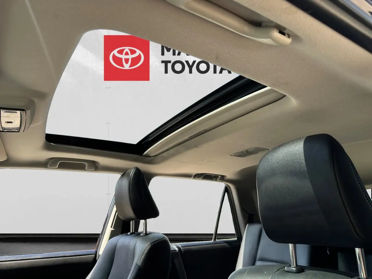 Toyota 4-Runner снимка Toyota 4-Runner