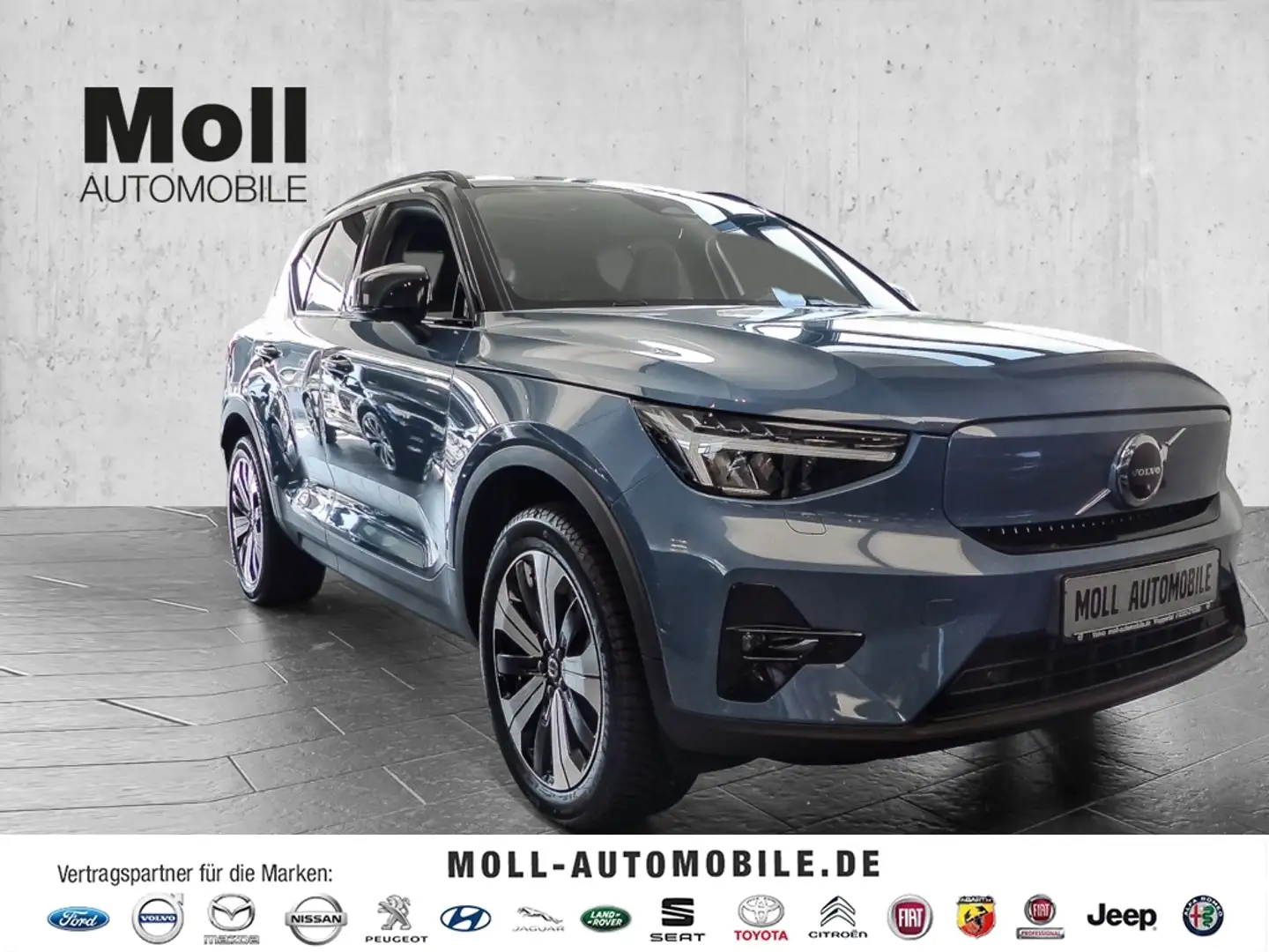 Volvo XC40 Ultimate Recharge Pure Electric 2WD P8 StandHZG di Blau - 1