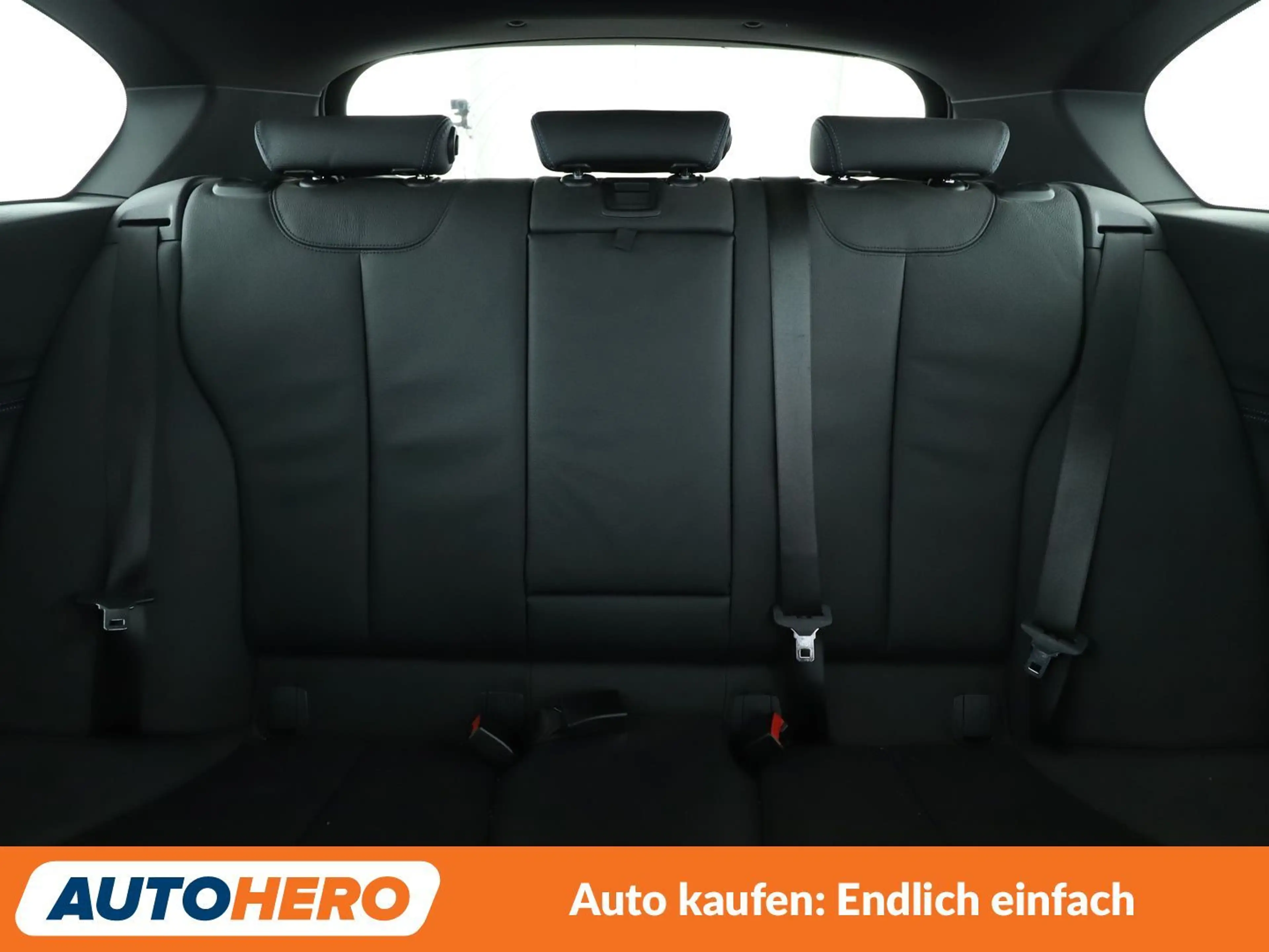 BMW 140 M140i xDrive Special Edition Aut.*NAVI*CAM*PDC* — photo 15