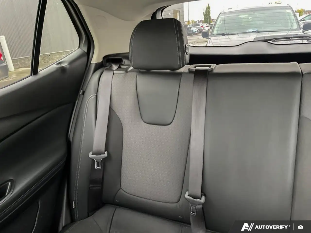 Buick Encore снимка Buick Encore