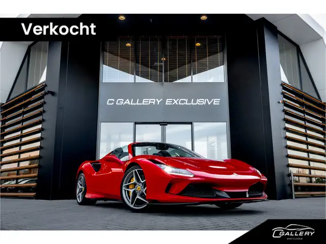 Ferrari 3.9 V8 HELE - Passenger Display | Lift | Carbon