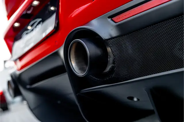 Ferrari F8 Tributo view 29