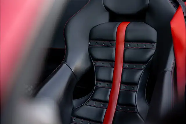 Ferrari F8 Tributo view 11