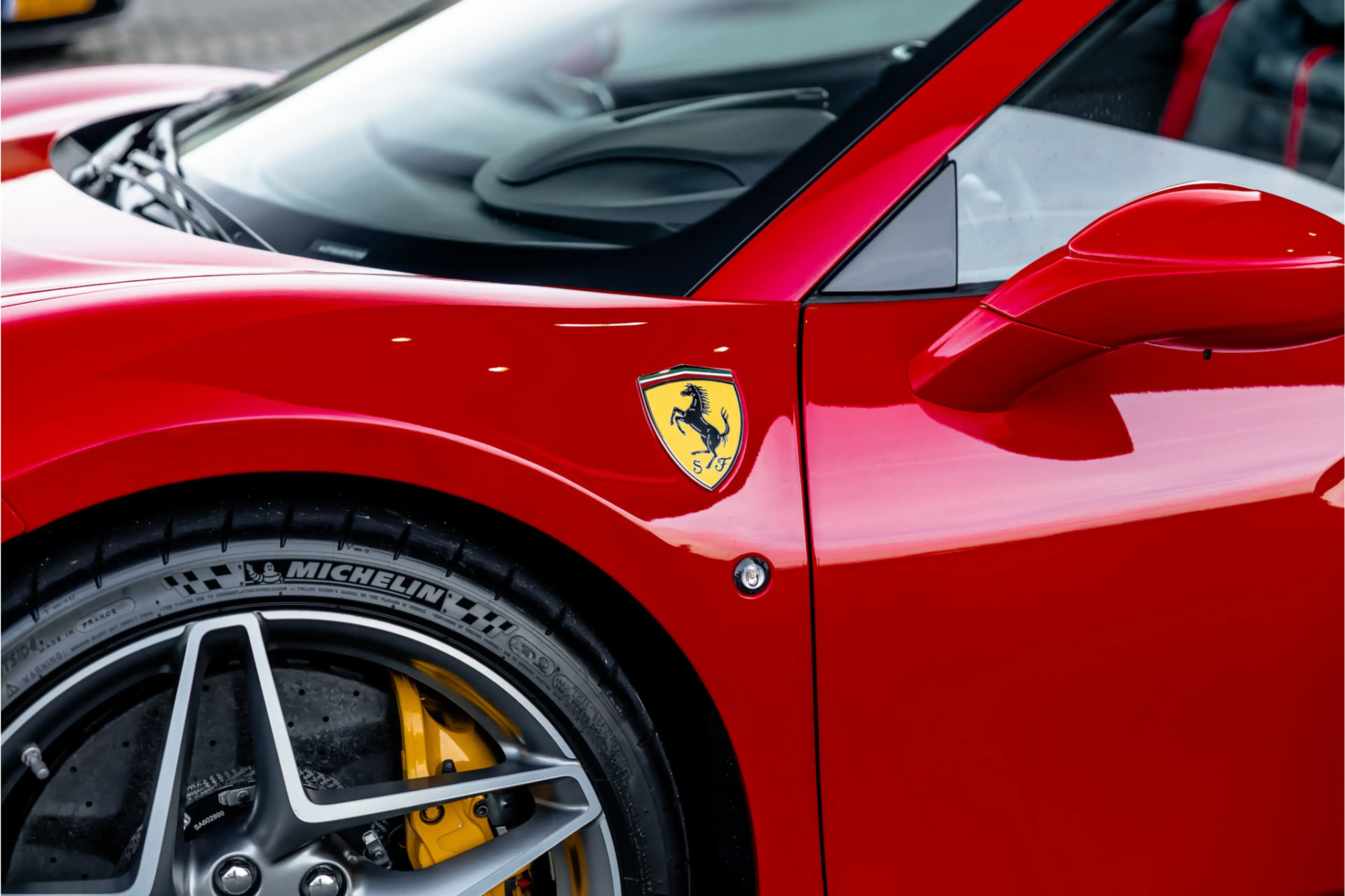 Ferrari F8 Spider 3.9 V8 HELE - Passenger Display | Lift | Carbon — photo 31