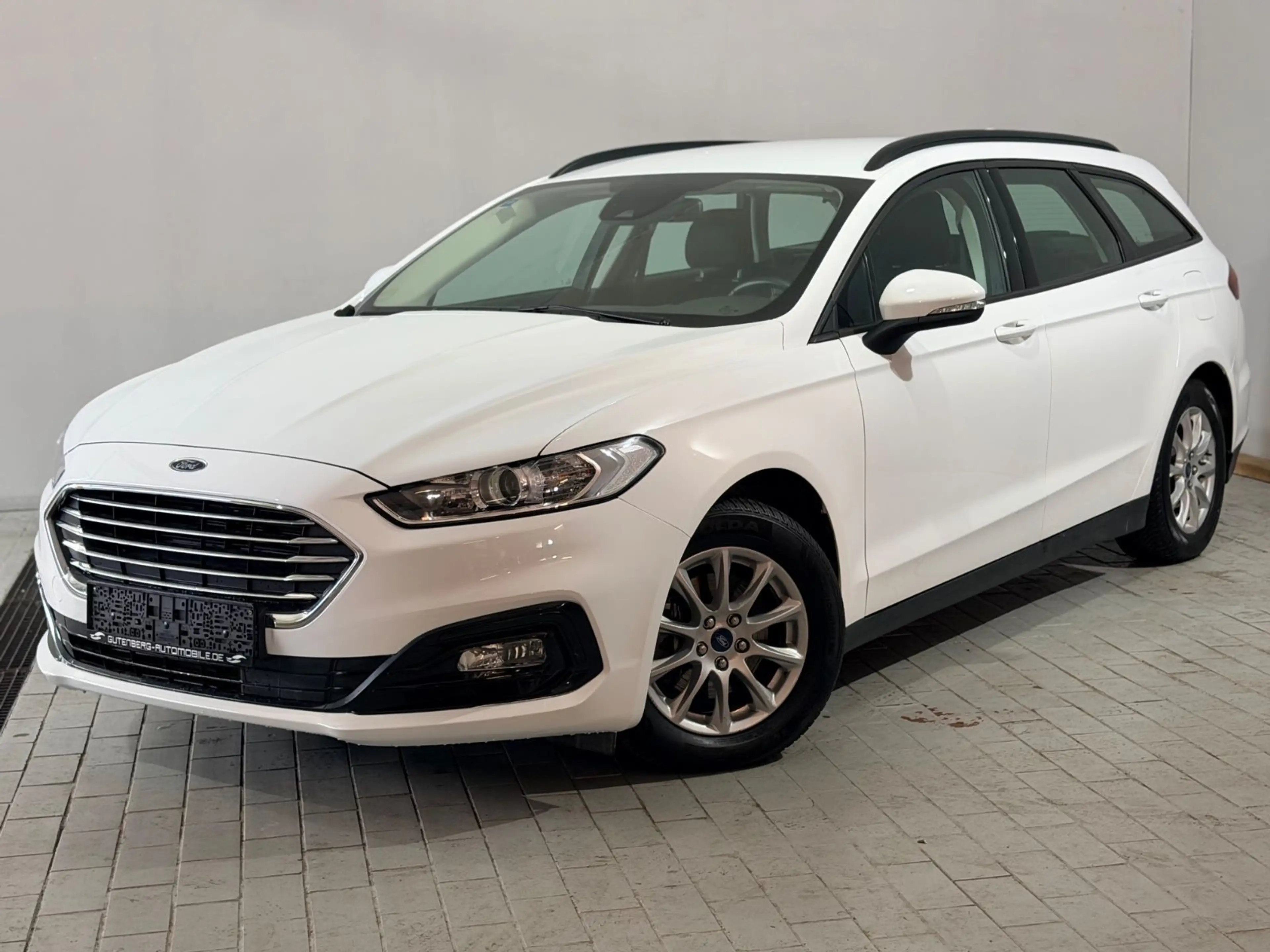 Ford Mondeo Hybrid 1.Hand Finanzierung Automatik — photo 2