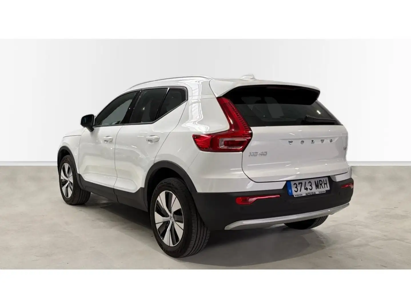 Volvo XC40 T2 Core Aut. Blanco - 2