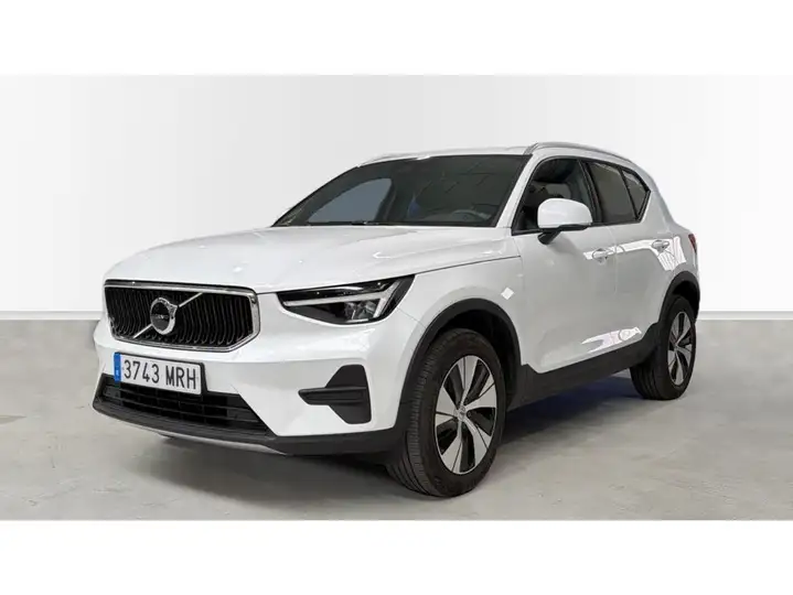 Volvo XC40 T2 Core Manual 2024