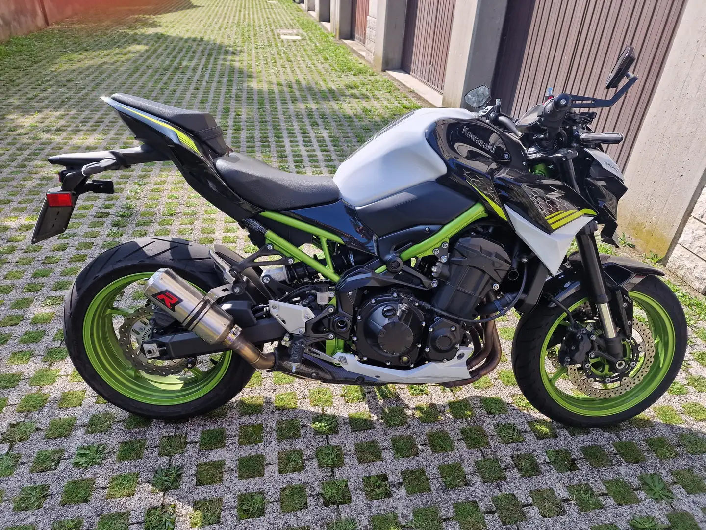 Kawasaki Z 900 Alb - 2